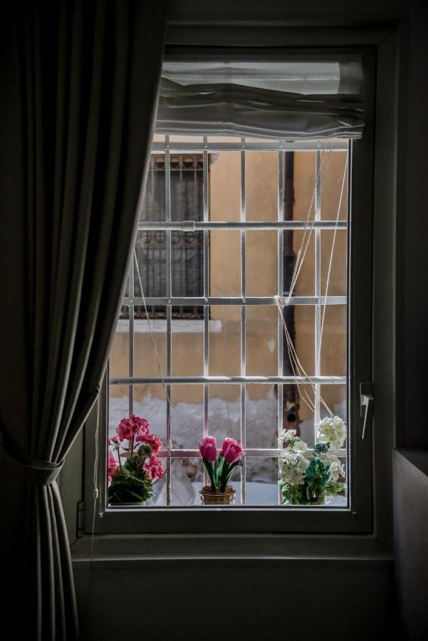 Gondola Rosa, Incantevole Vista Sul Canale Венеция Екстериор снимка
